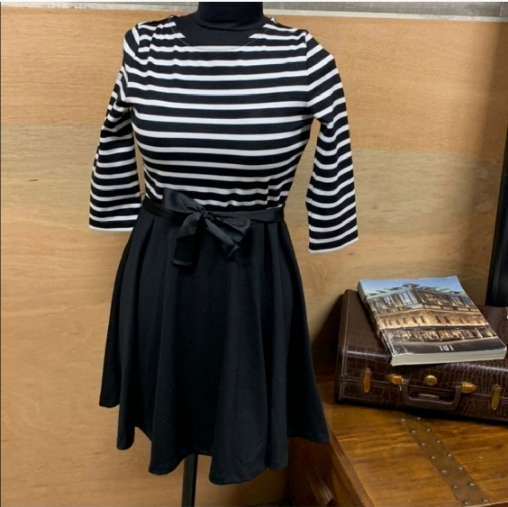 NWT Ralph Lauren girls dress MSRP$60.00 size 12/14 Large